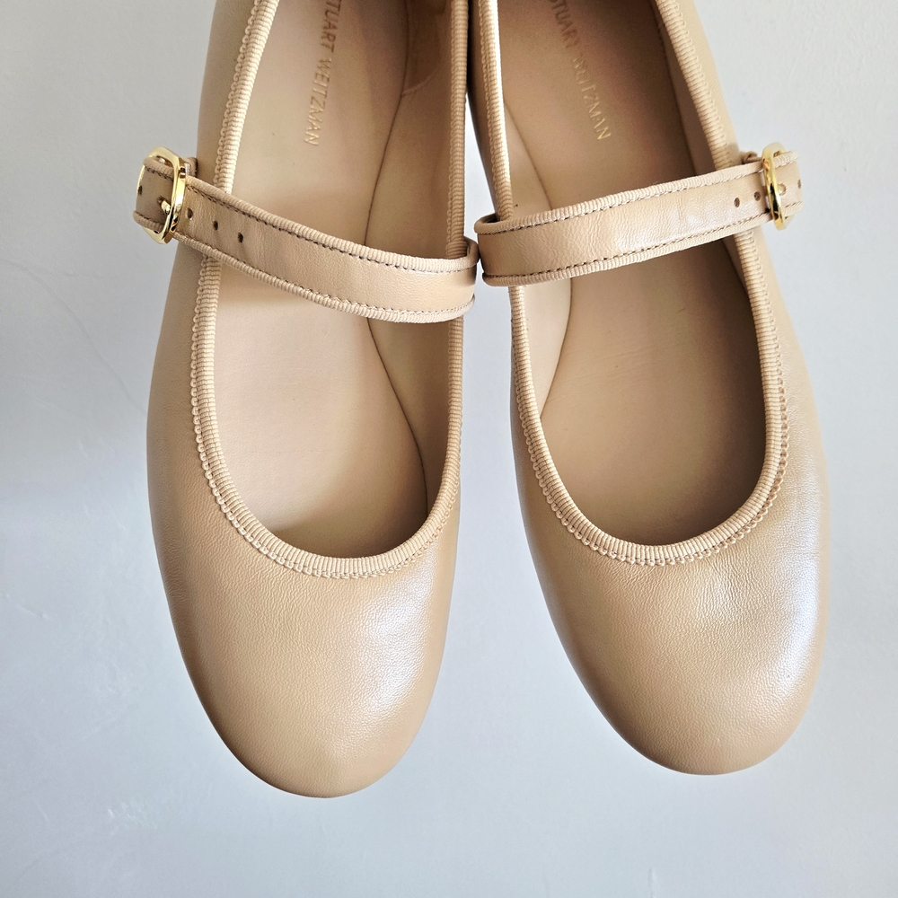 Stuart Weitzman Spring Beige Buckled Mary Jane Ballet Flats Size 8